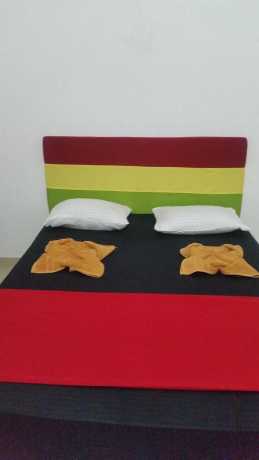 Selahn Inn Katunayaka Buitenkant foto