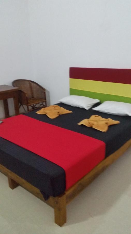 Selahn Inn Katunayaka Buitenkant foto