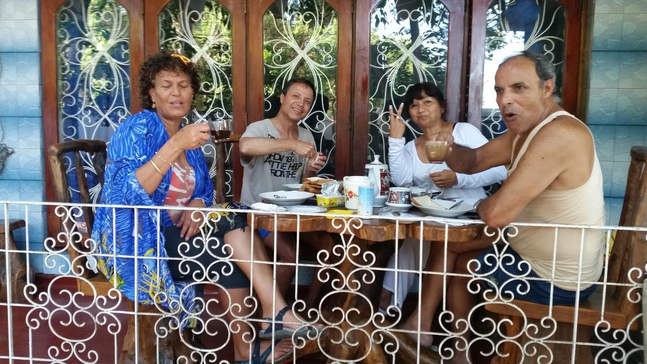 Selahn Inn Katunayaka Buitenkant foto